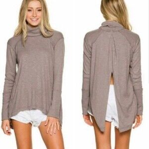 We The Free Pull Over Turtle Neck Split Back Top‎ Size Medium